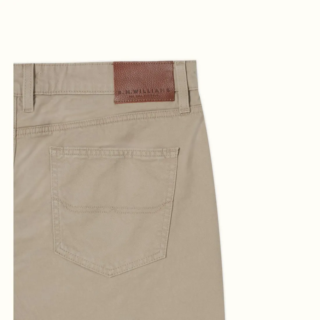 Men R.M. Williams Nicholson Short