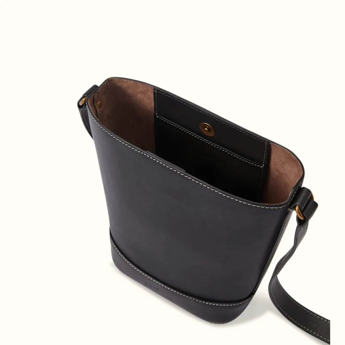 Women R.M. Williams Ranger Bucket Bag