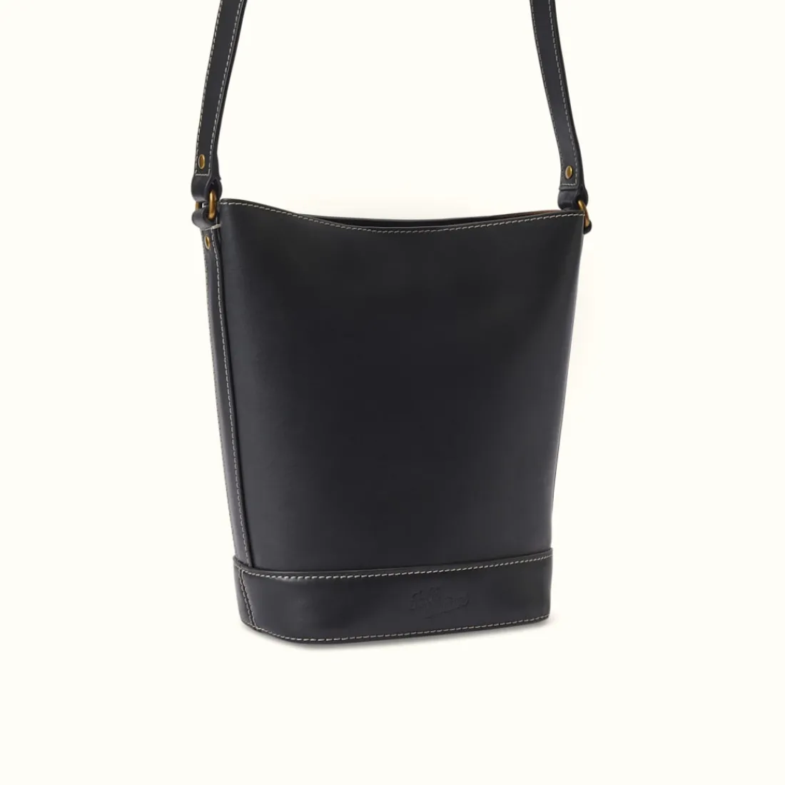 Women R.M. Williams Ranger Bucket Bag